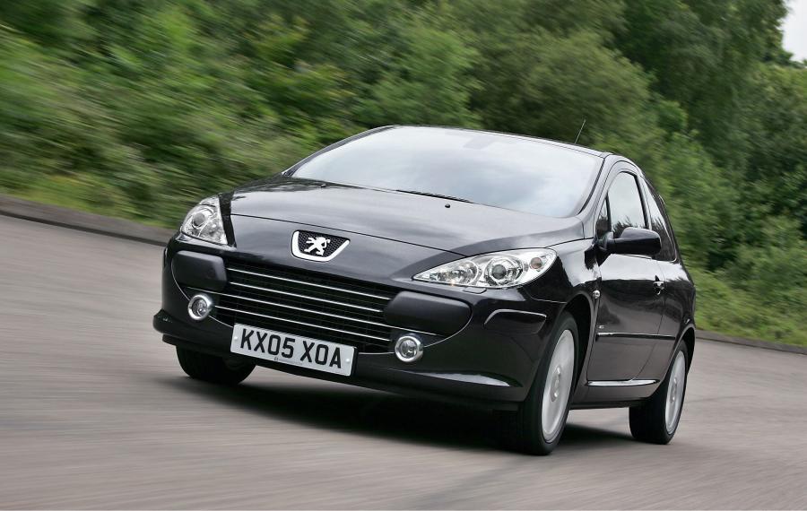  Peugeot 307 2005 года  (фото 13 из 25)